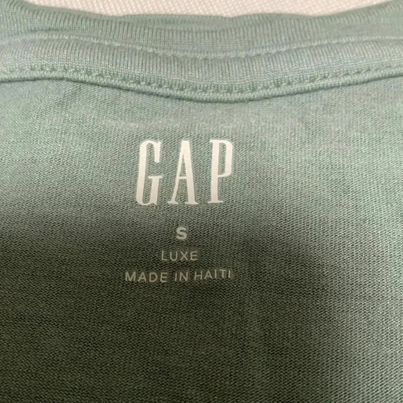 Gap women’s t-shirt,tee-shirt . Size S. - Picture 2 of 3